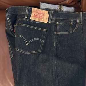 Levi's Men's 501 Straight Leg Button Fly Jeans - Classic Cotton Blue Jeans